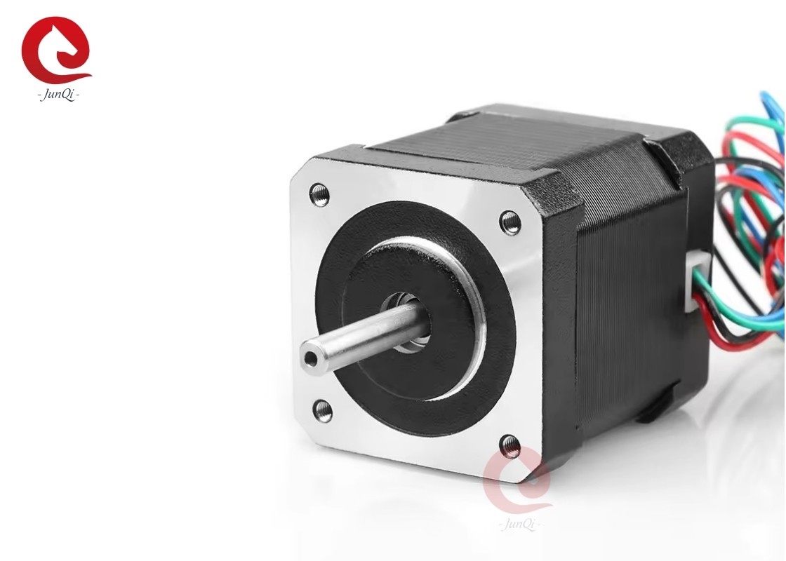 Nema17 42*47mm 0.44N.m 1.68A 2Phase 24VDC Υβριδικός Στάπτινγκ Μηχανής για Βιομηχανικές Μηχανές